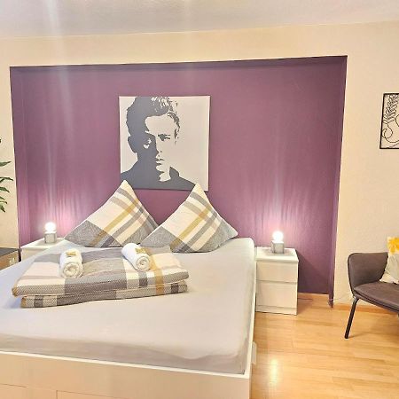 Doppelzimmer 1 I Geteiltes Bad & Kueche I Mit Dem Zug Nur 4 Min Bis Zum Hauptbahnhof Freiburg im Breisgau Kültér fotó