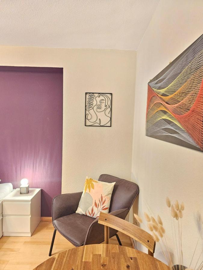 Doppelzimmer 1 I Geteiltes Bad & Kueche I Mit Dem Zug Nur 4 Min Bis Zum Hauptbahnhof Freiburg im Breisgau Kültér fotó