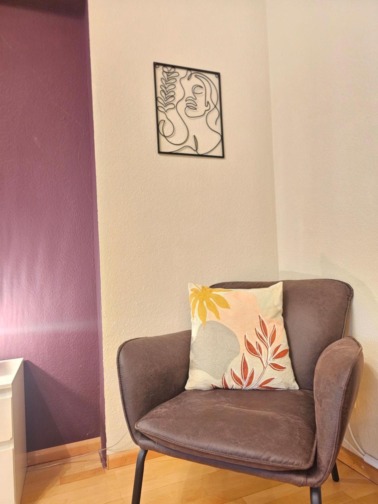 Doppelzimmer 1 I Geteiltes Bad & Kueche I Mit Dem Zug Nur 4 Min Bis Zum Hauptbahnhof Freiburg im Breisgau Kültér fotó